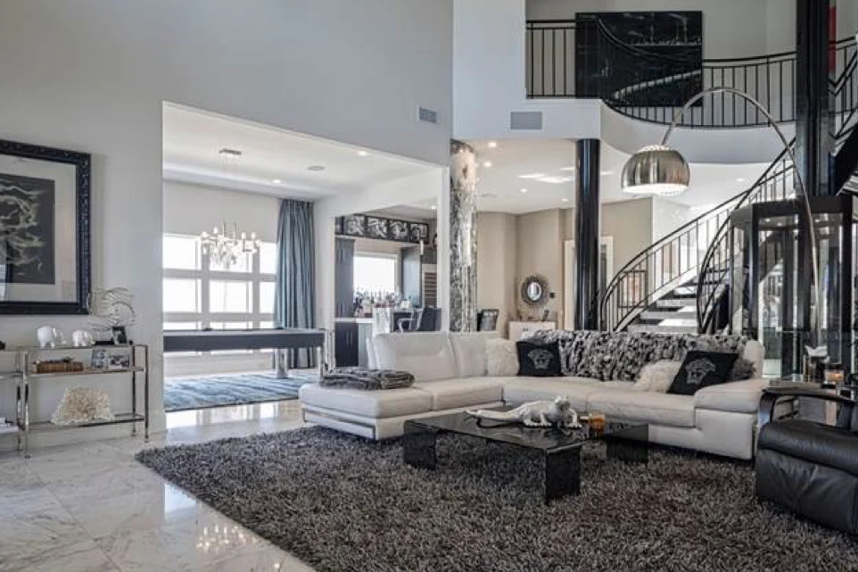 Stone & Tile Style Spotlight: Hip & Groovy Marble